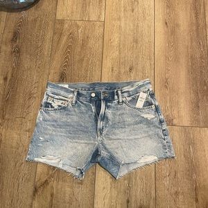 NWT GAP low stride short